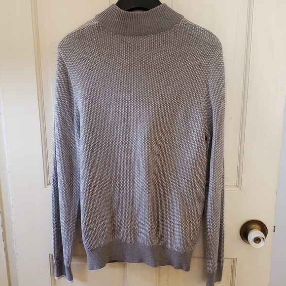 Vineyard Vines sweater - Picture 5 of 5